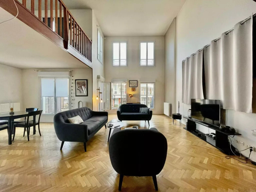 Duplex à Courbevoie à Vendre