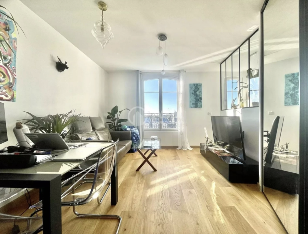 À Vendre Studio Courbevoie
