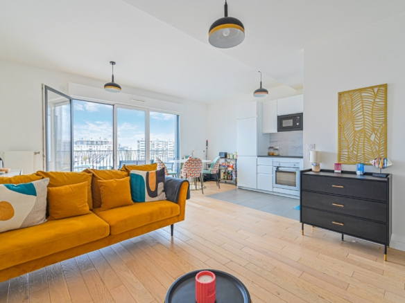 3 pièces à vendre Clichy limite levallois