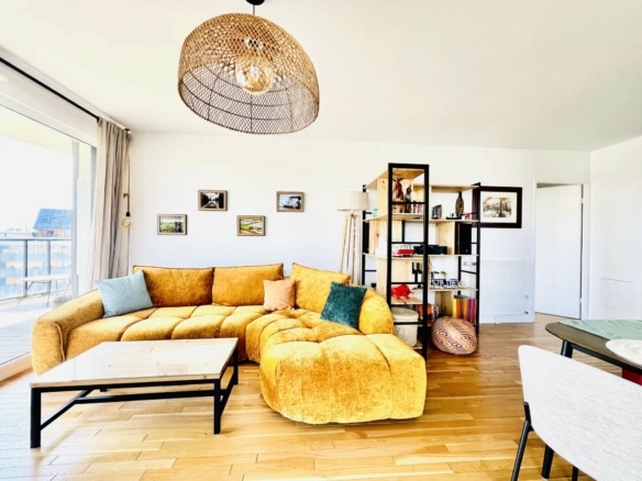 T3 Meublé 66,5 m2 7ème étage avec Balcon 24 m2 et Parking en sous-sol Colombes
