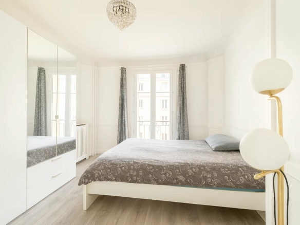 4 pièces Courbevoie avec cave
