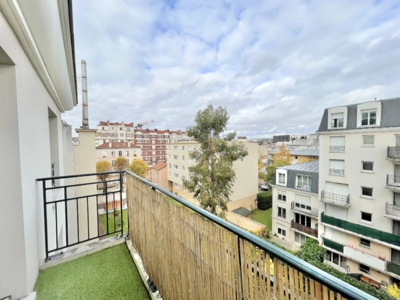 A louer – 2 pièces meublé avec balcon et parking – Courbevoie Rue de Colombes