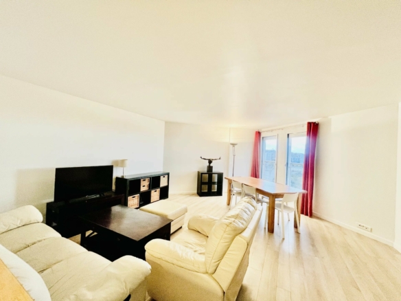 T4 98 m2 Meublé Nanterre Préfecture avec Balcon Parking et Cave