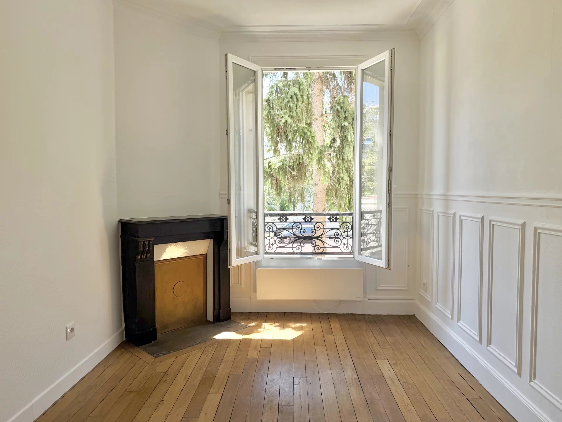 À VENDRE – 3 pièces avec cave – Courbevoie Marceau République