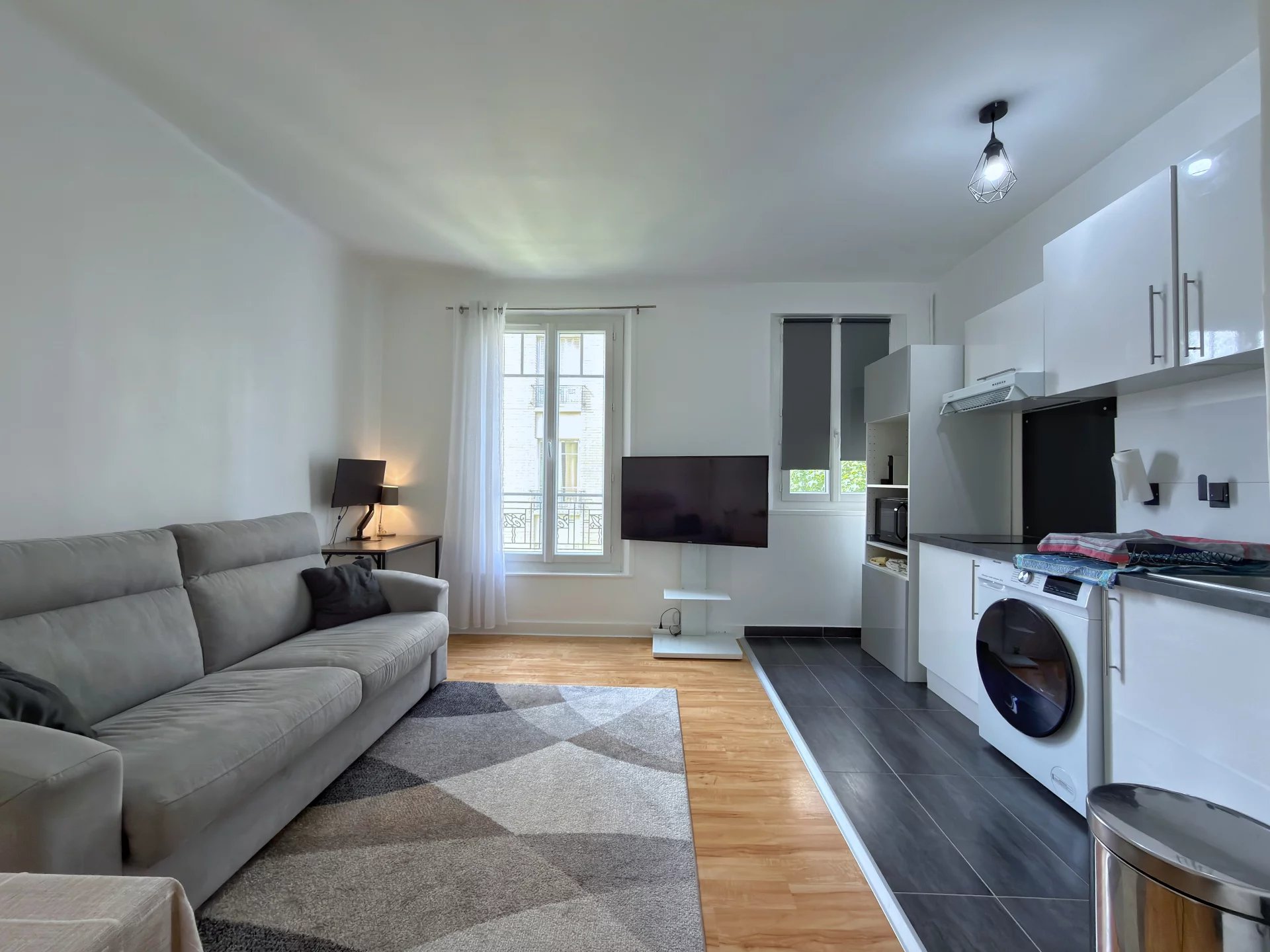 A LOUER – Studio meublé 22 m2 – Courbevoie Les Fauvelles